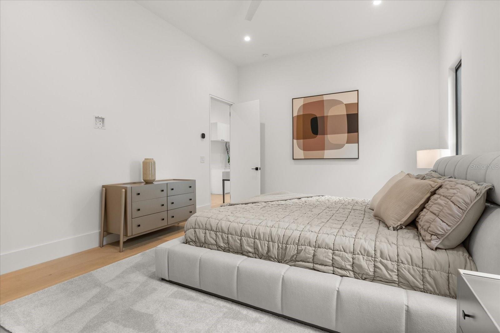 1003 DOWN RESERVE CT