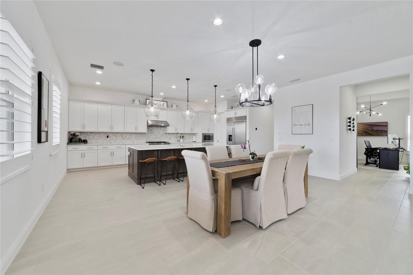 9652 ENGLISH LAUREL CT