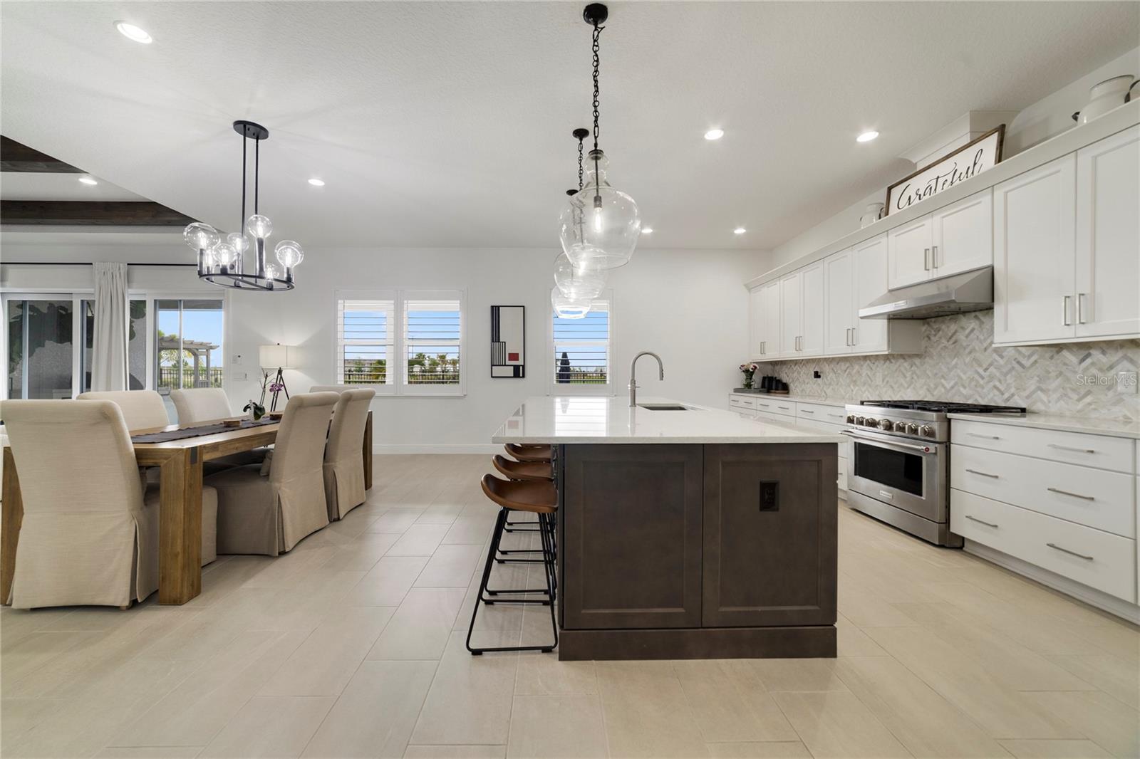 9652 ENGLISH LAUREL CT