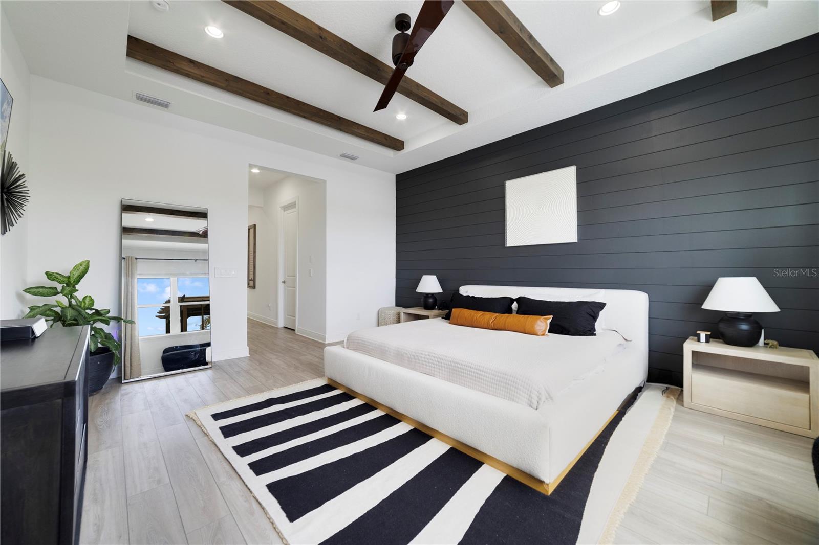 9652 ENGLISH LAUREL CT