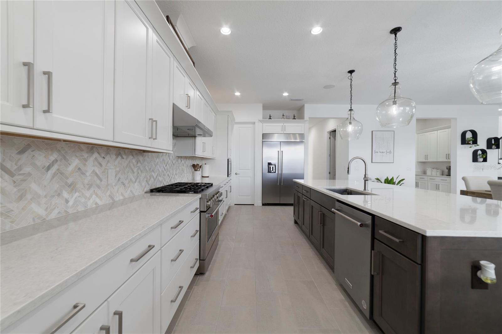 9652 ENGLISH LAUREL CT