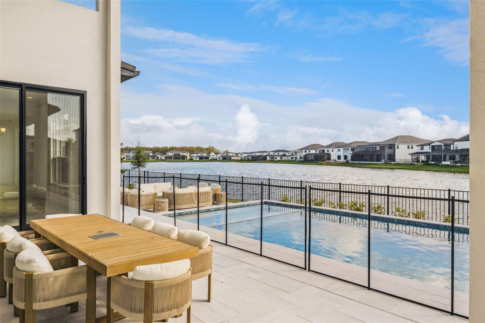 9720 LAUREL BERRY DR