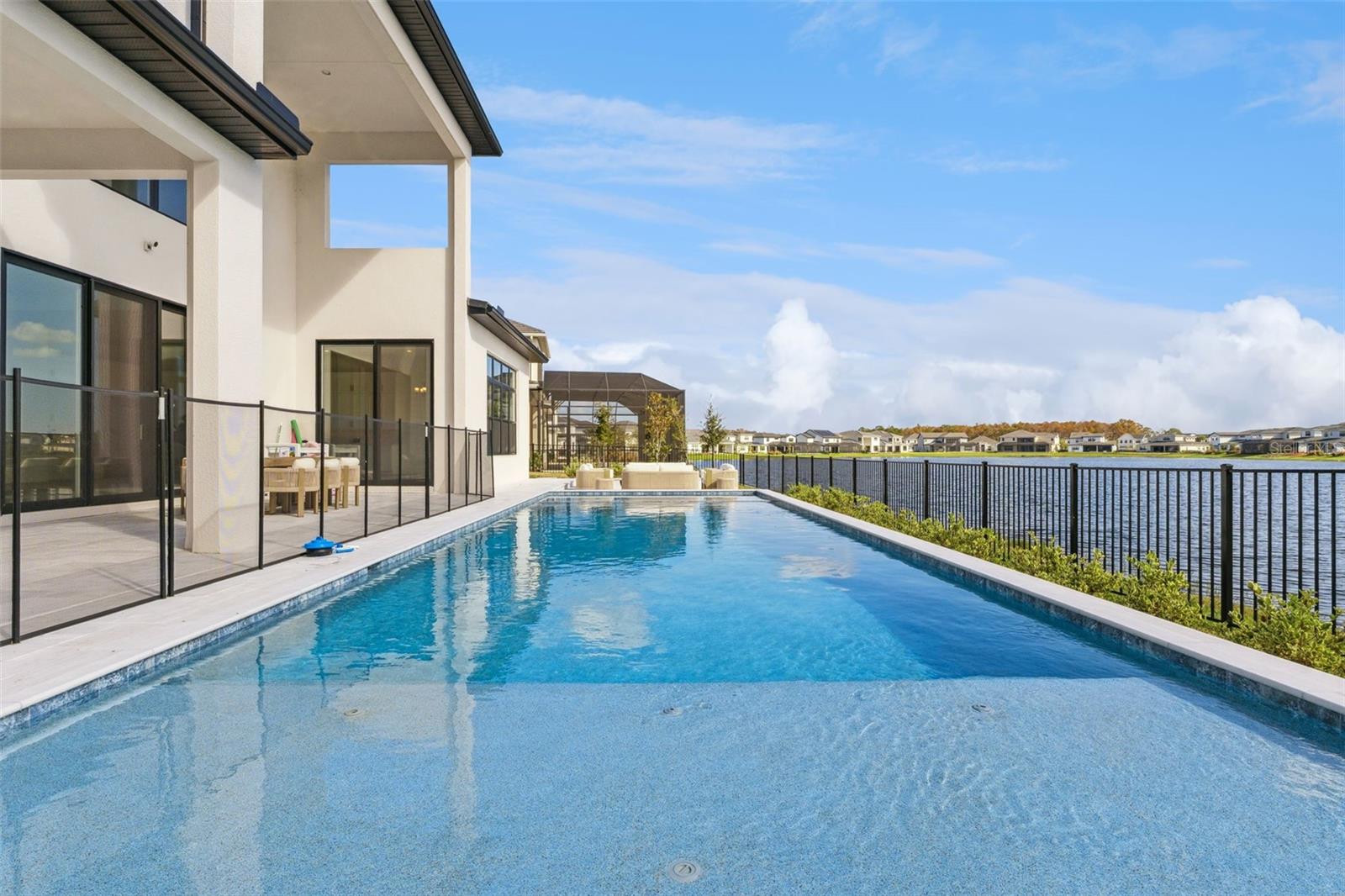 9720 LAUREL BERRY DR