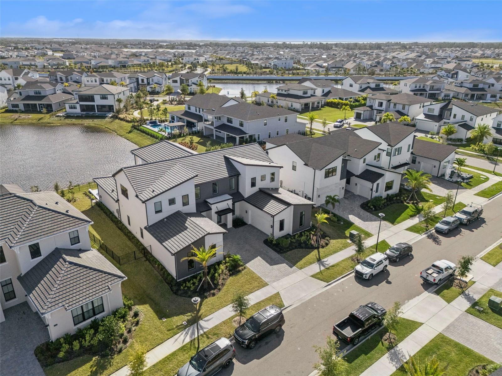 9720 LAUREL BERRY DR