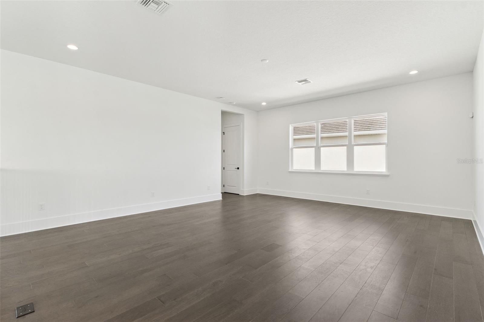 9720 LAUREL BERRY DR