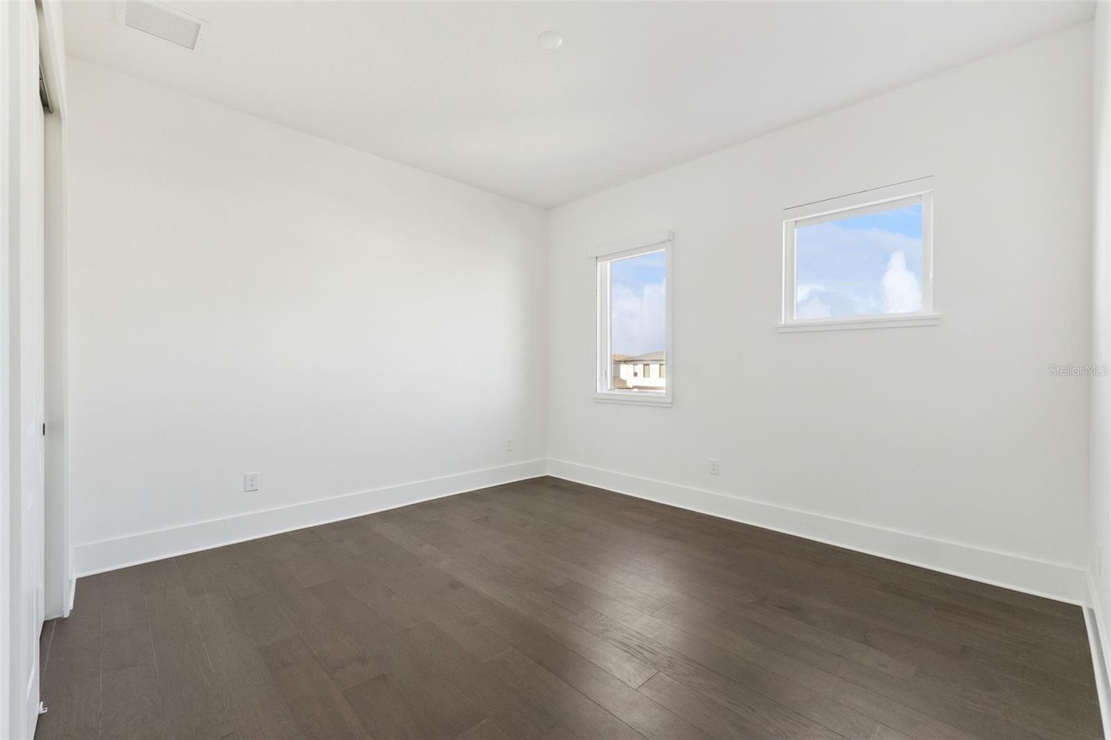 9720 LAUREL BERRY DR