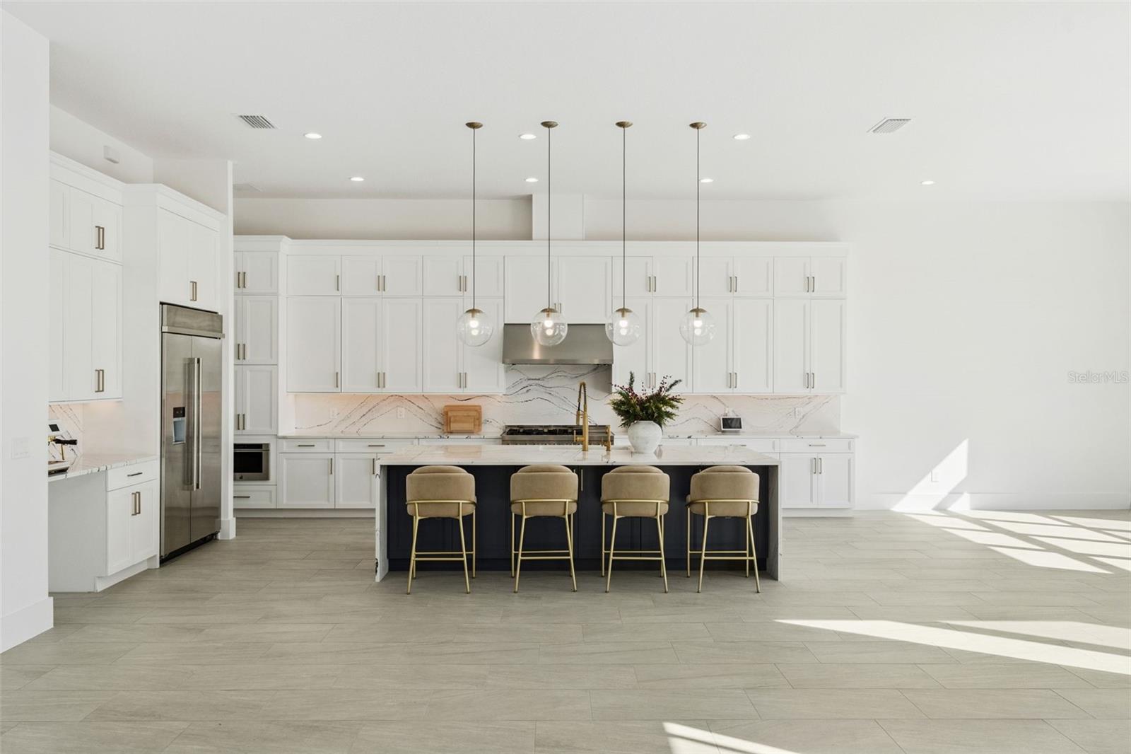 9720 LAUREL BERRY DR