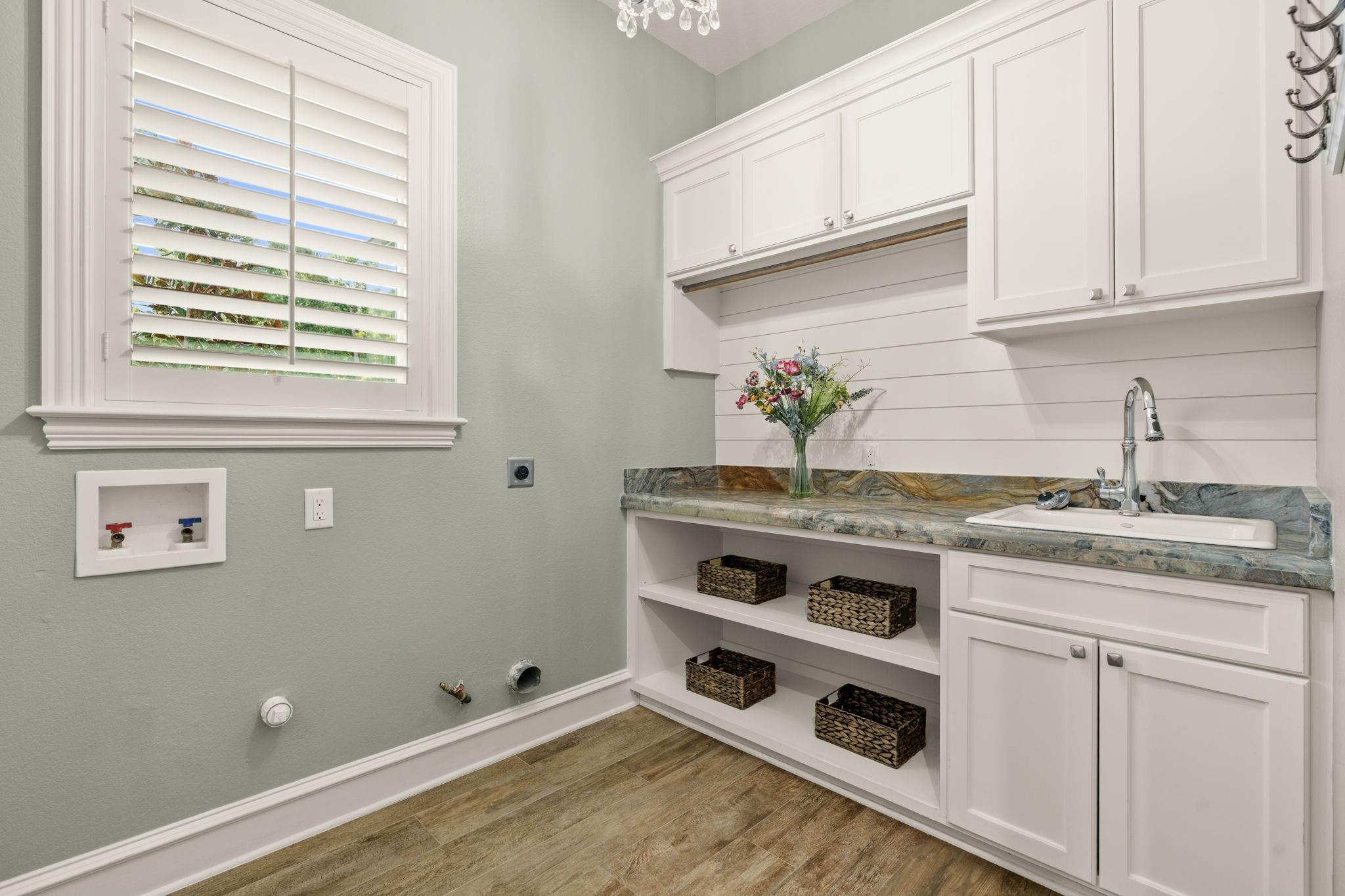 27614 Little Fox Crest