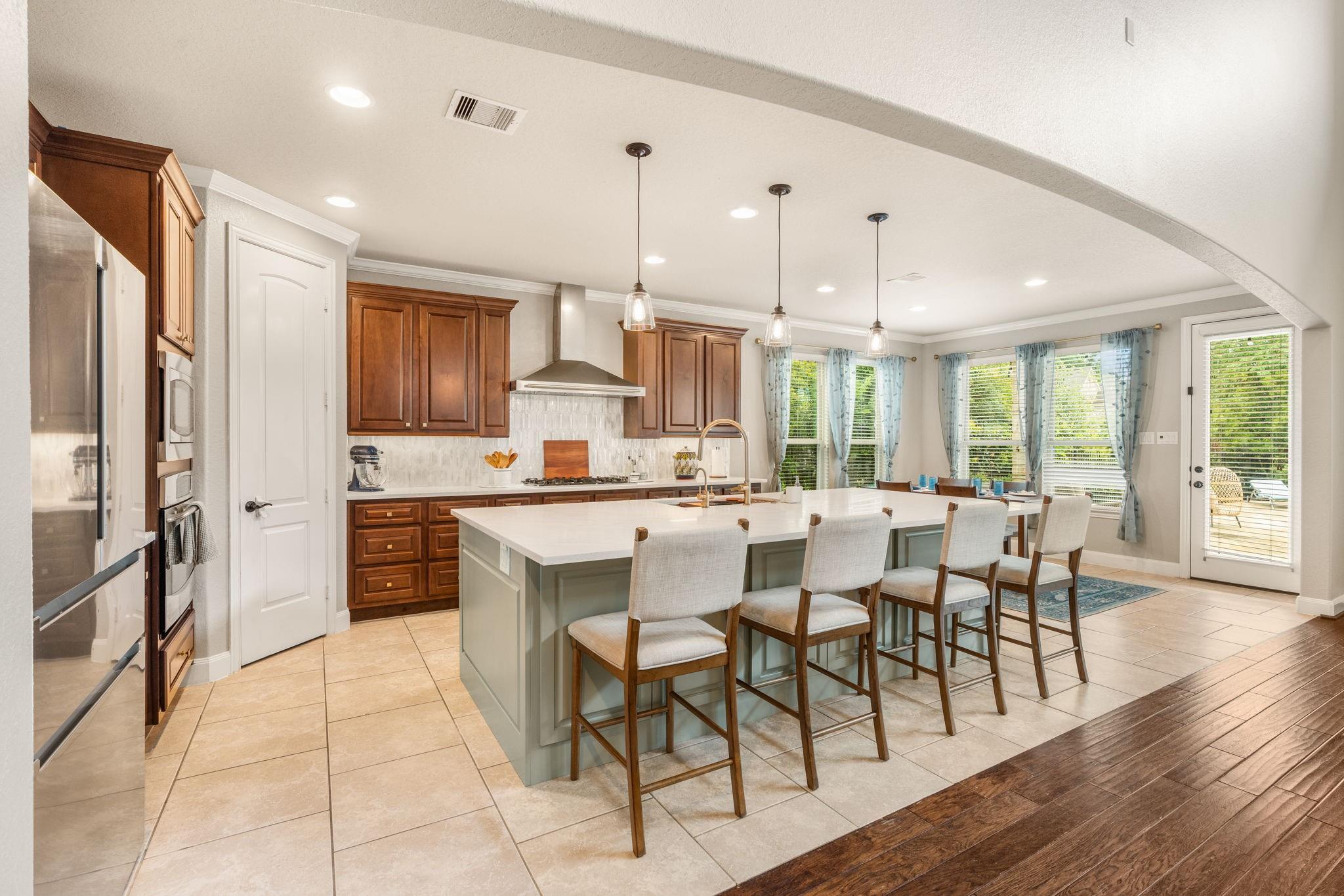 10 Black Spruce Court