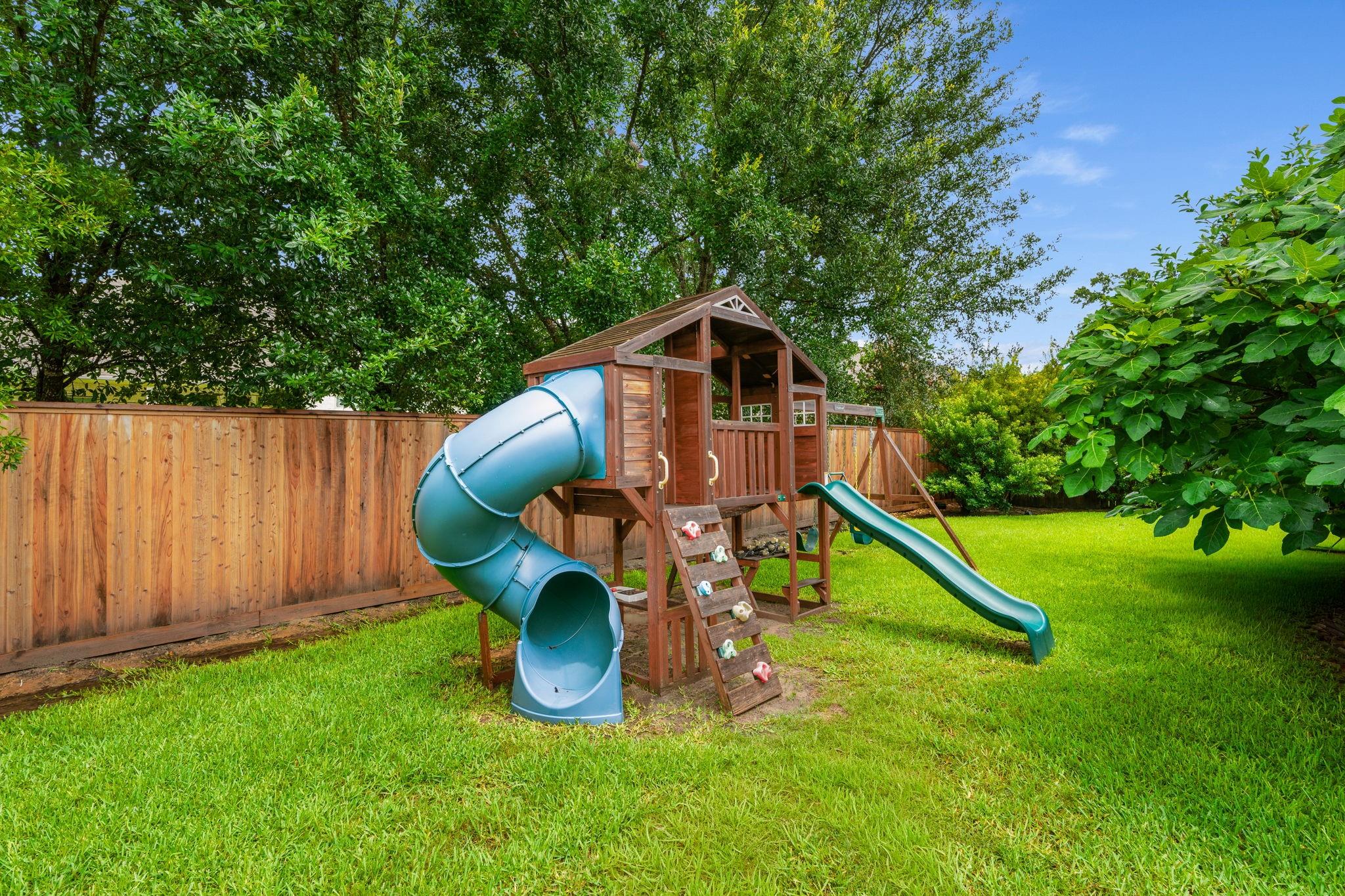 10 Black Spruce Court