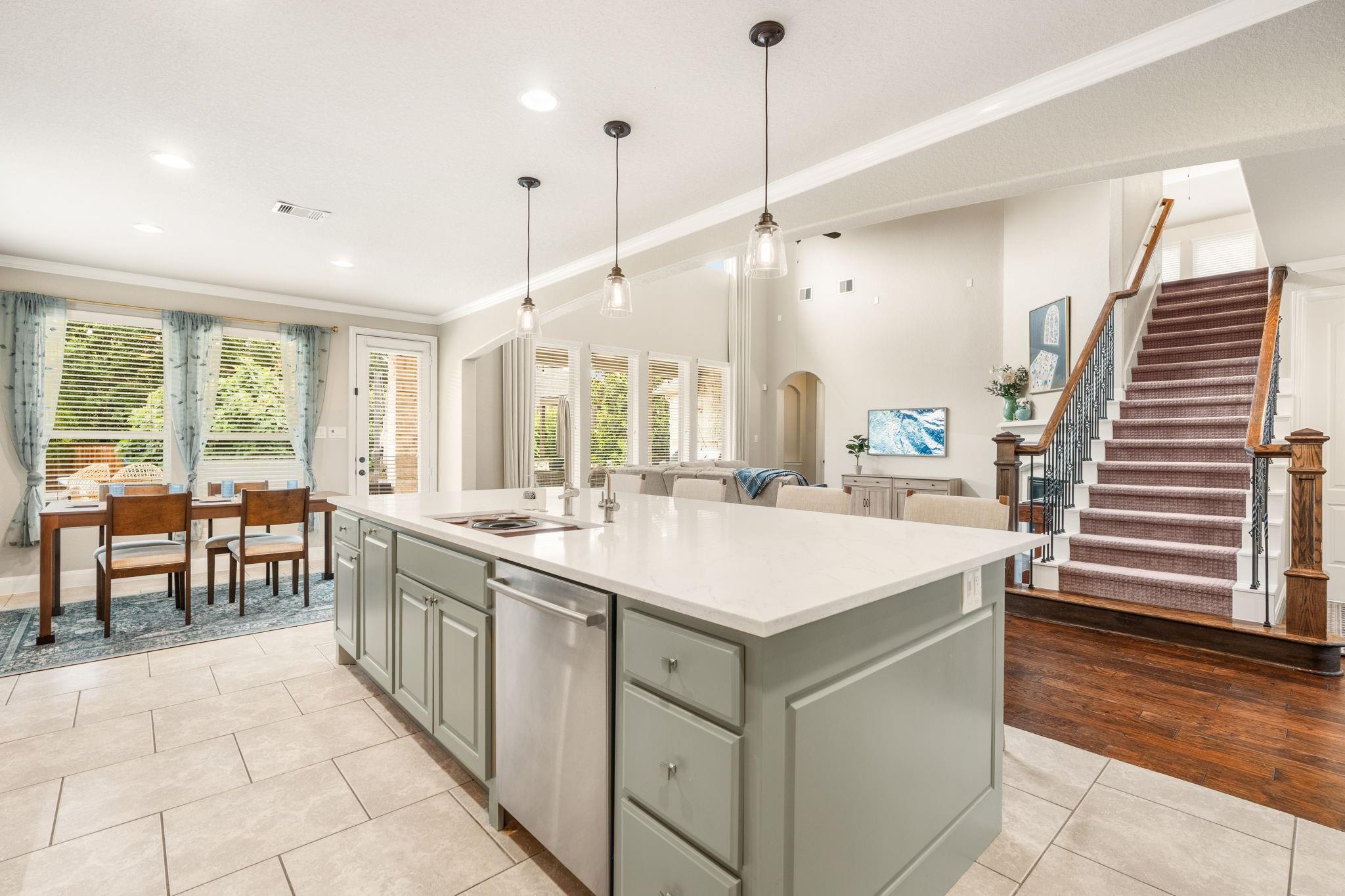 10 Black Spruce Court