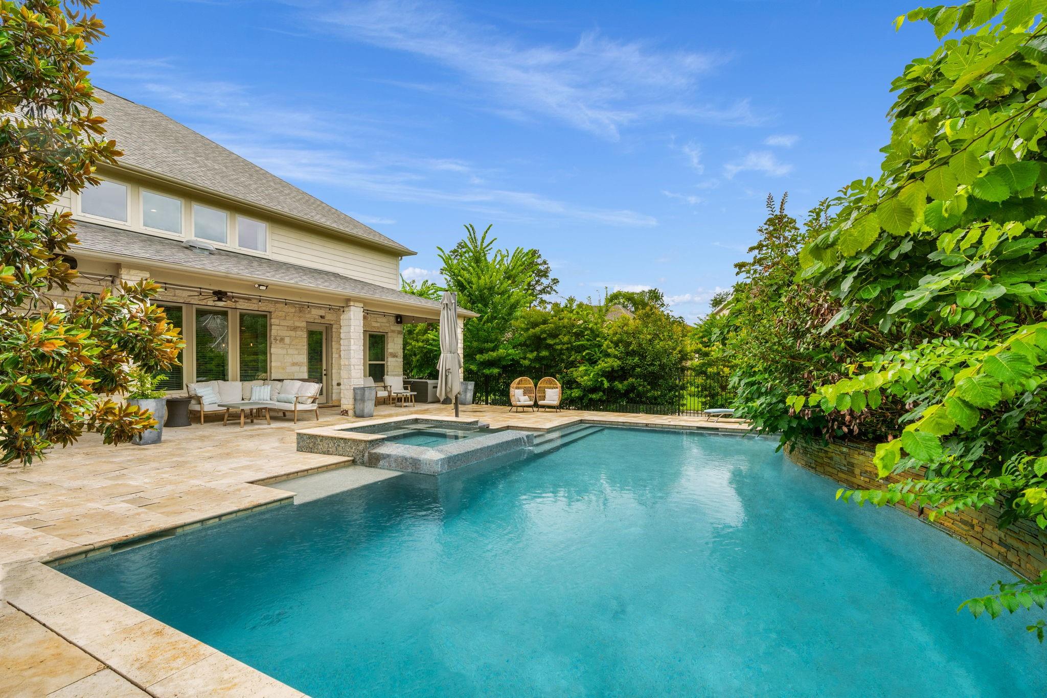 10 Black Spruce Court