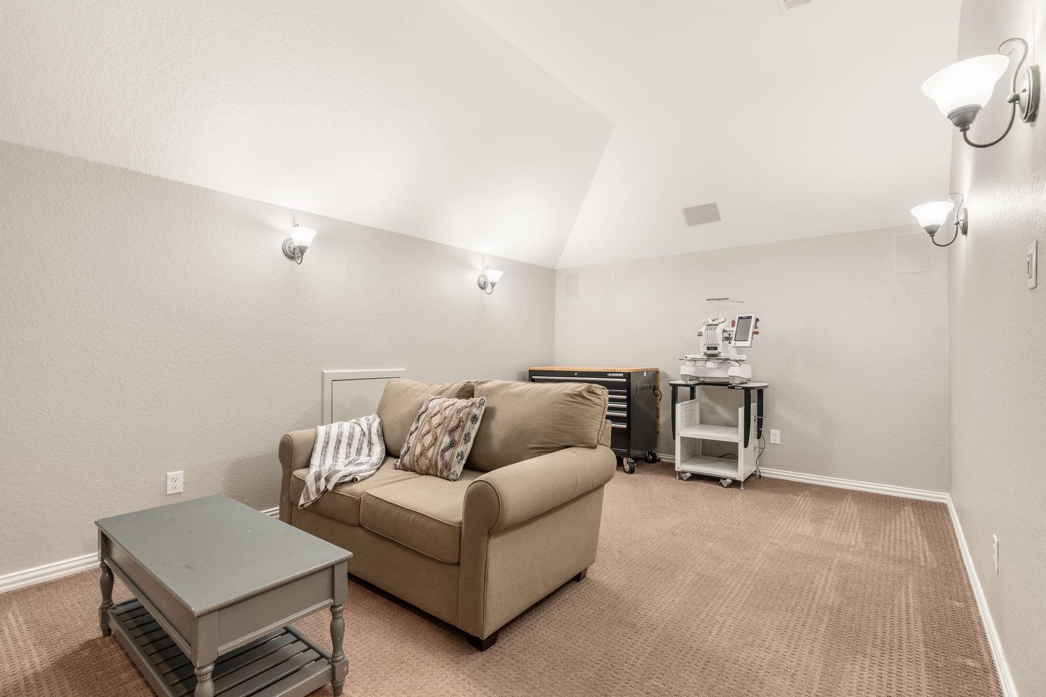 10 Black Spruce Court