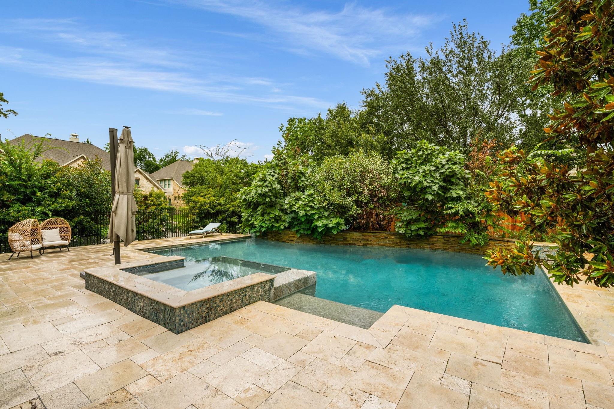 10 Black Spruce Court