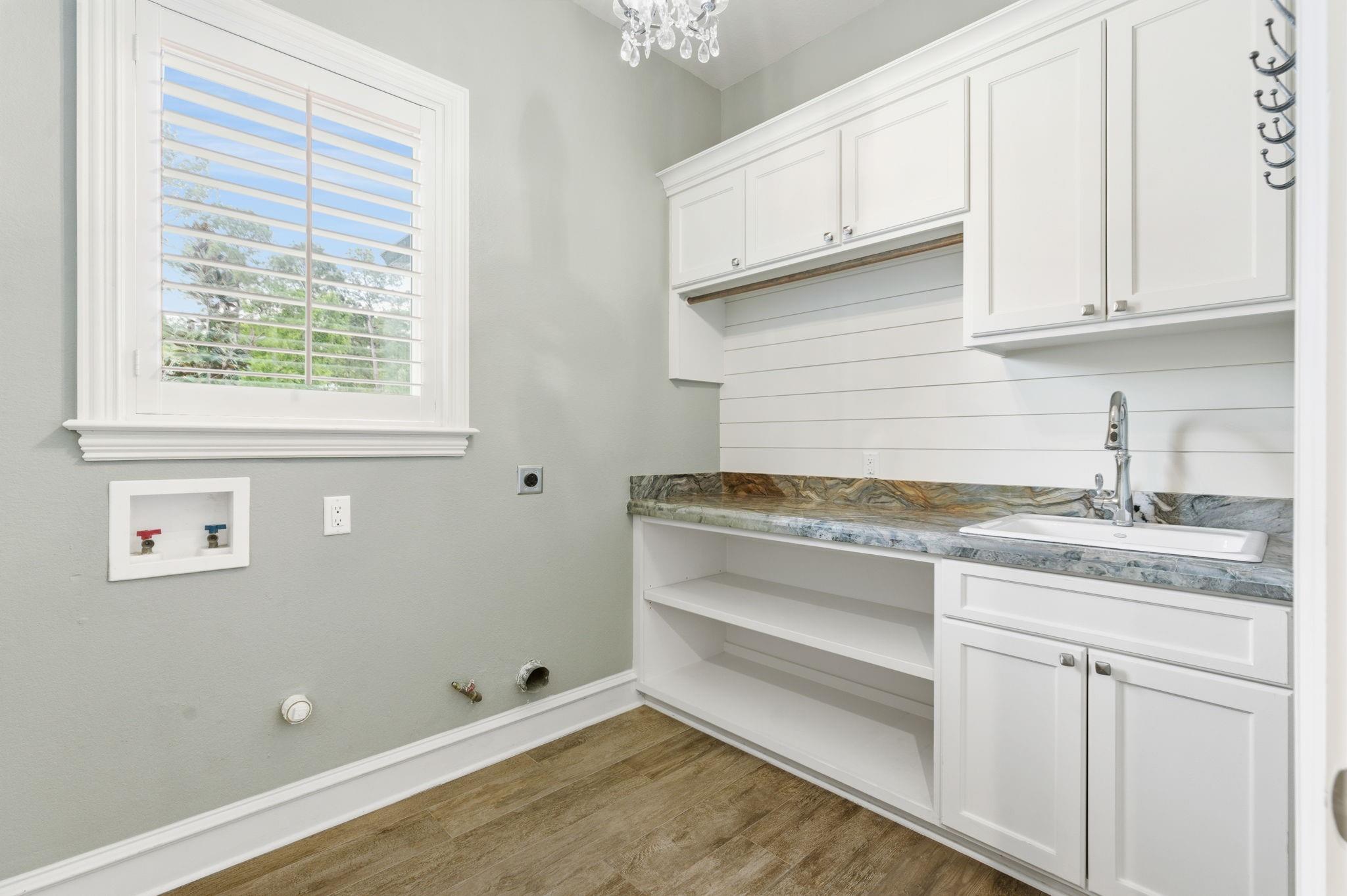 27614 Little Fox Crest