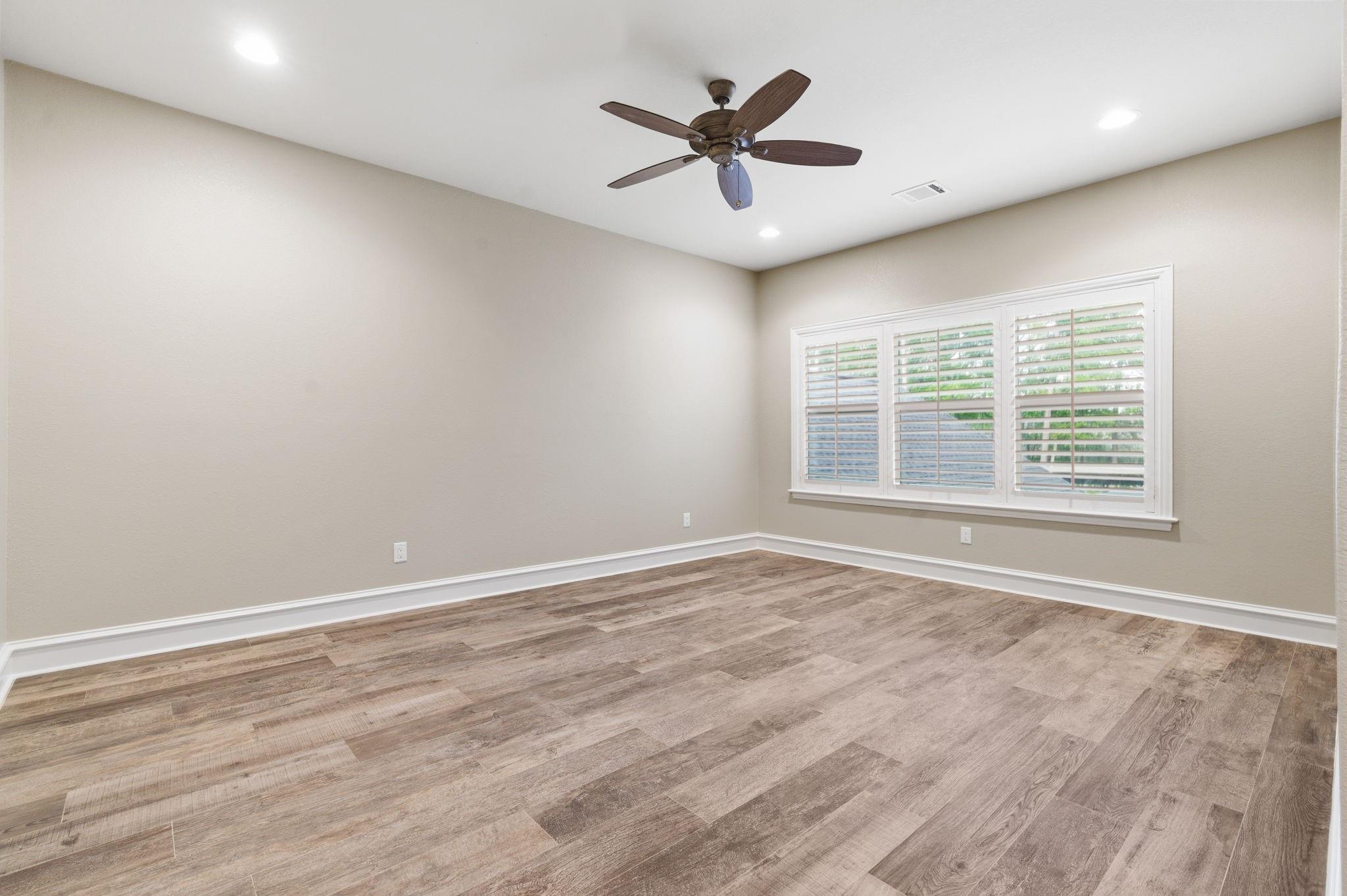 27614 Little Fox Crest