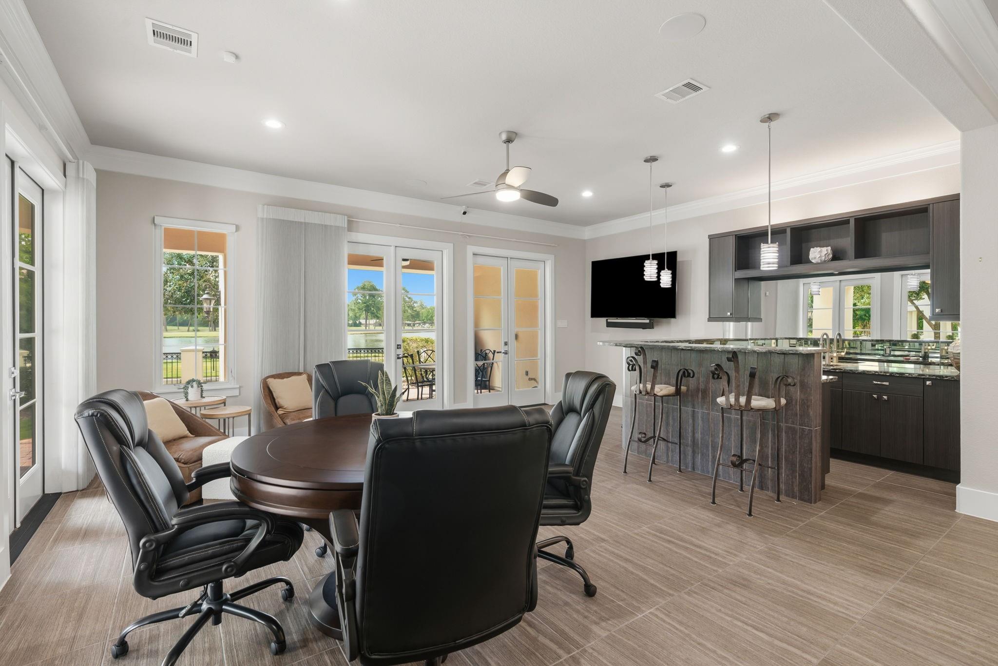 75 Lakeside Cove
