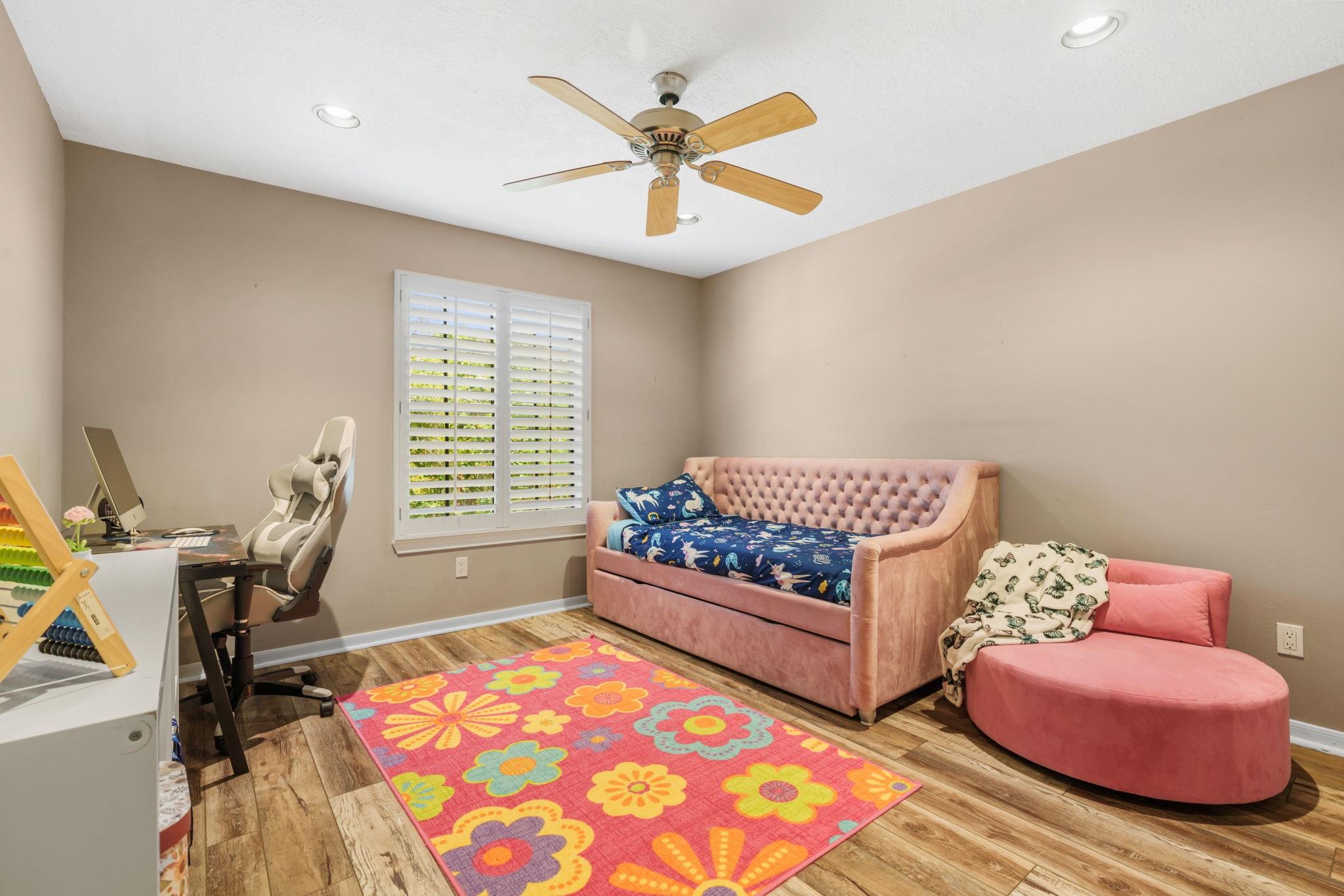 34 Smokestone Drive