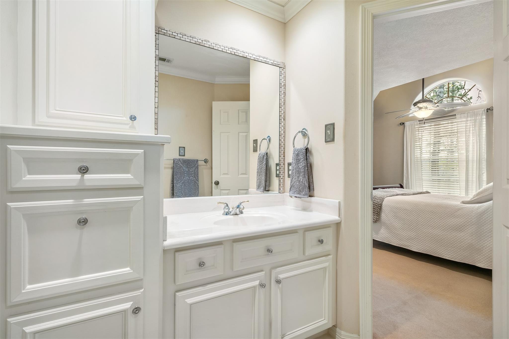 2 Lenox Hill Drive