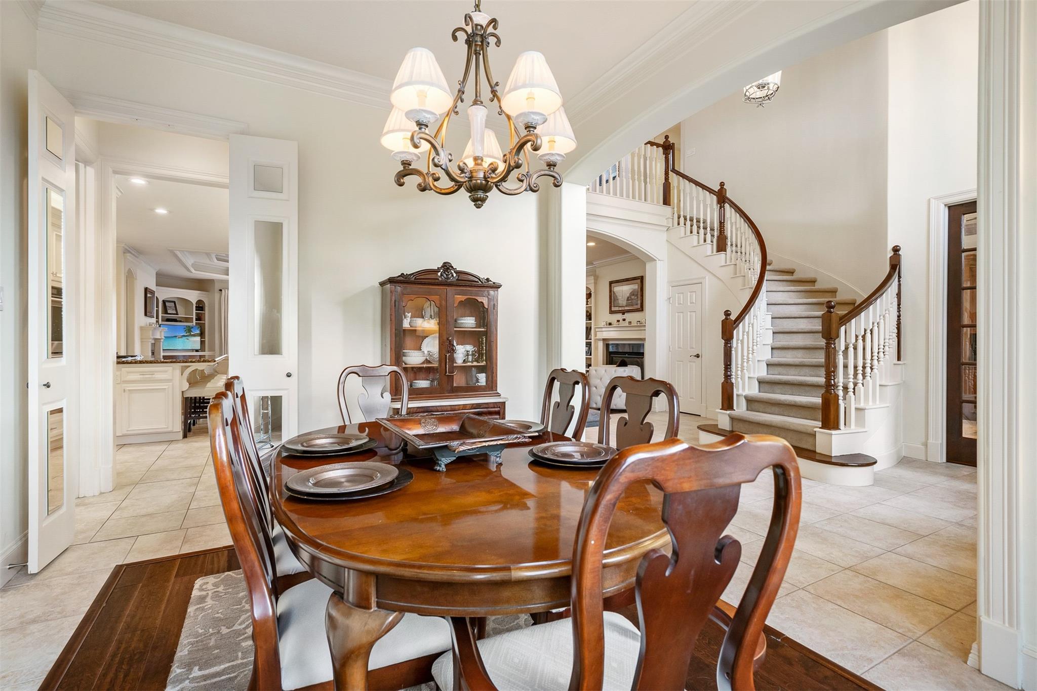 2 Lenox Hill Drive