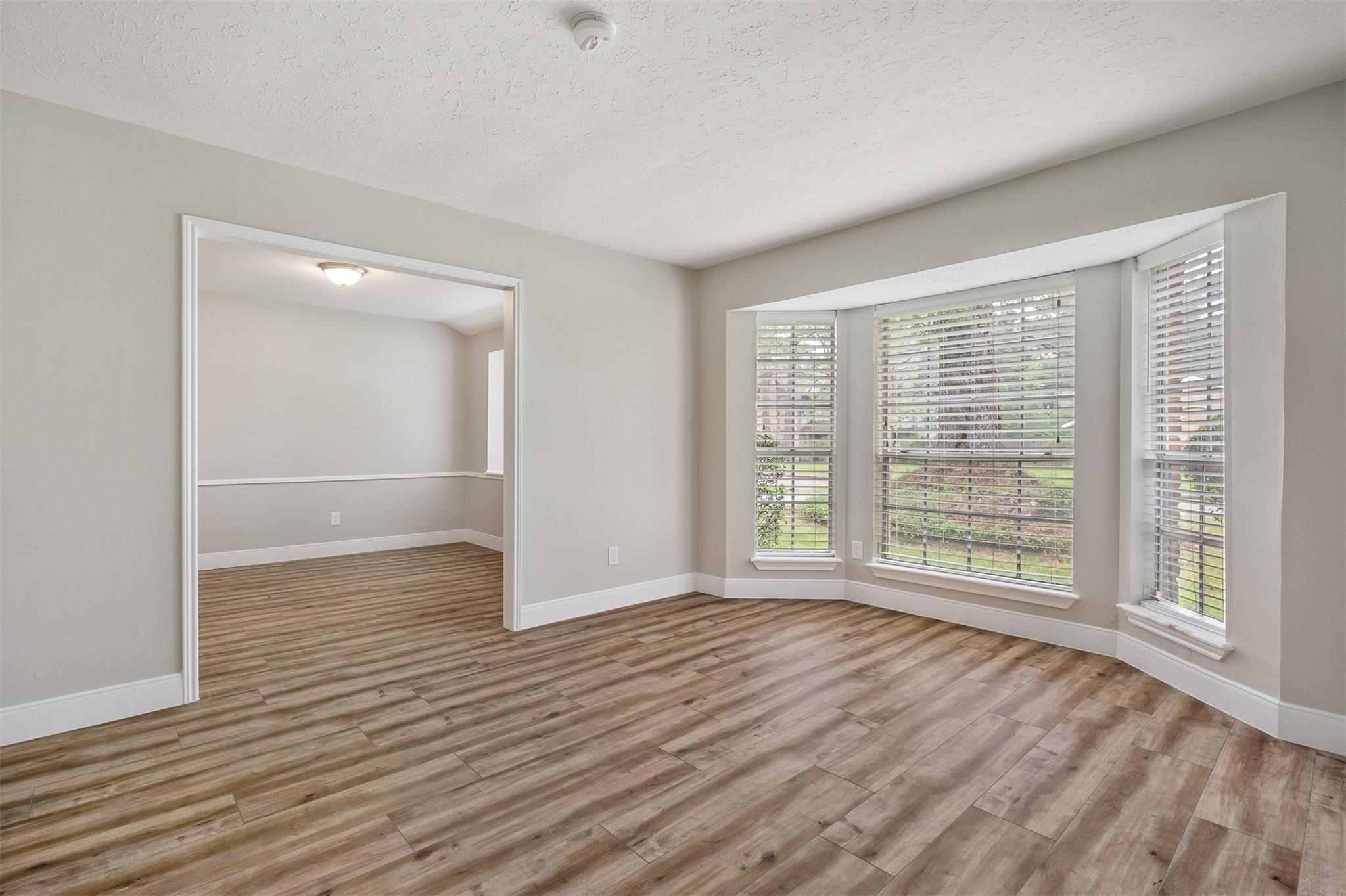 25519 Many Oak Drive