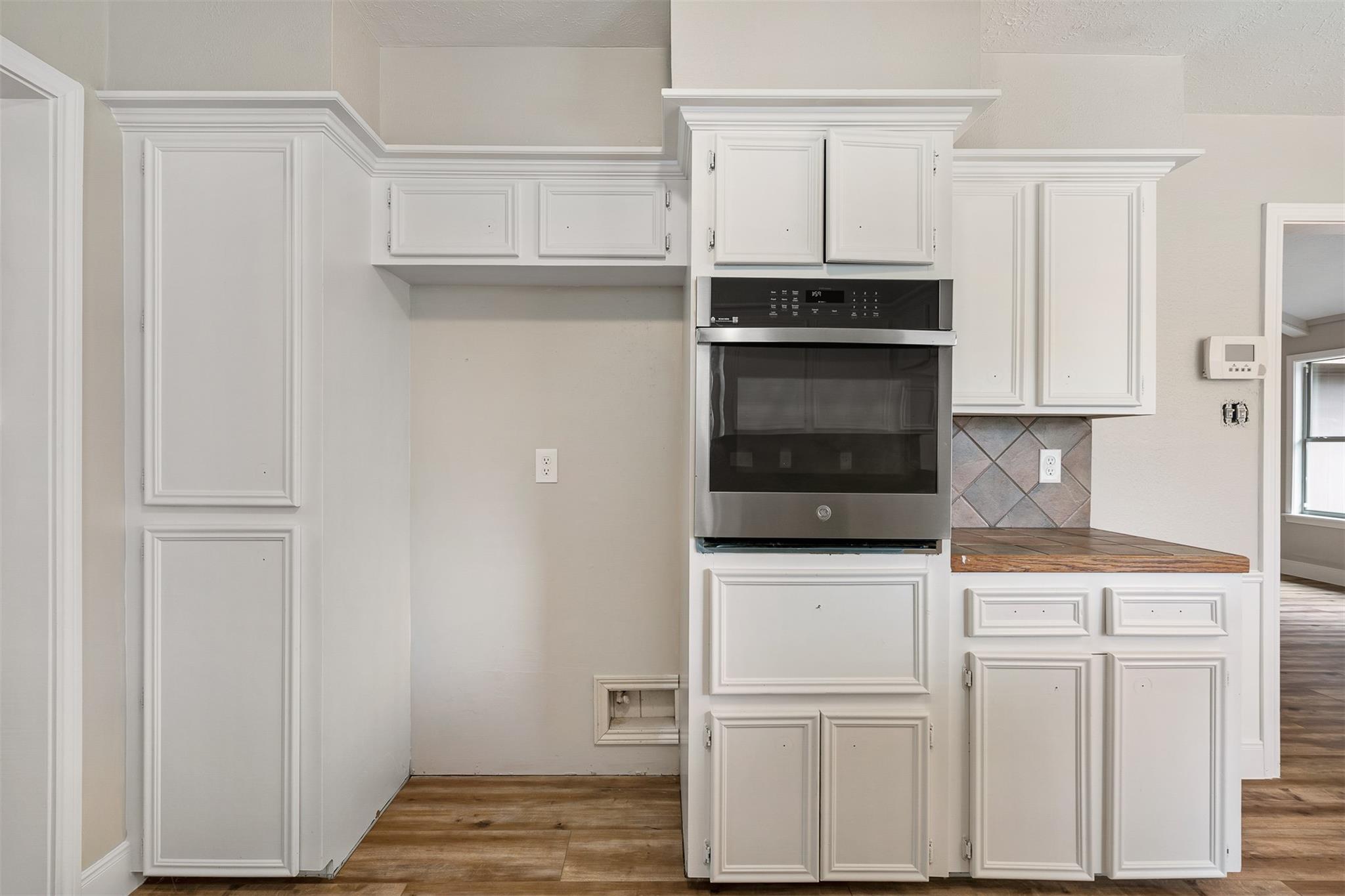 25519 Many Oak Drive