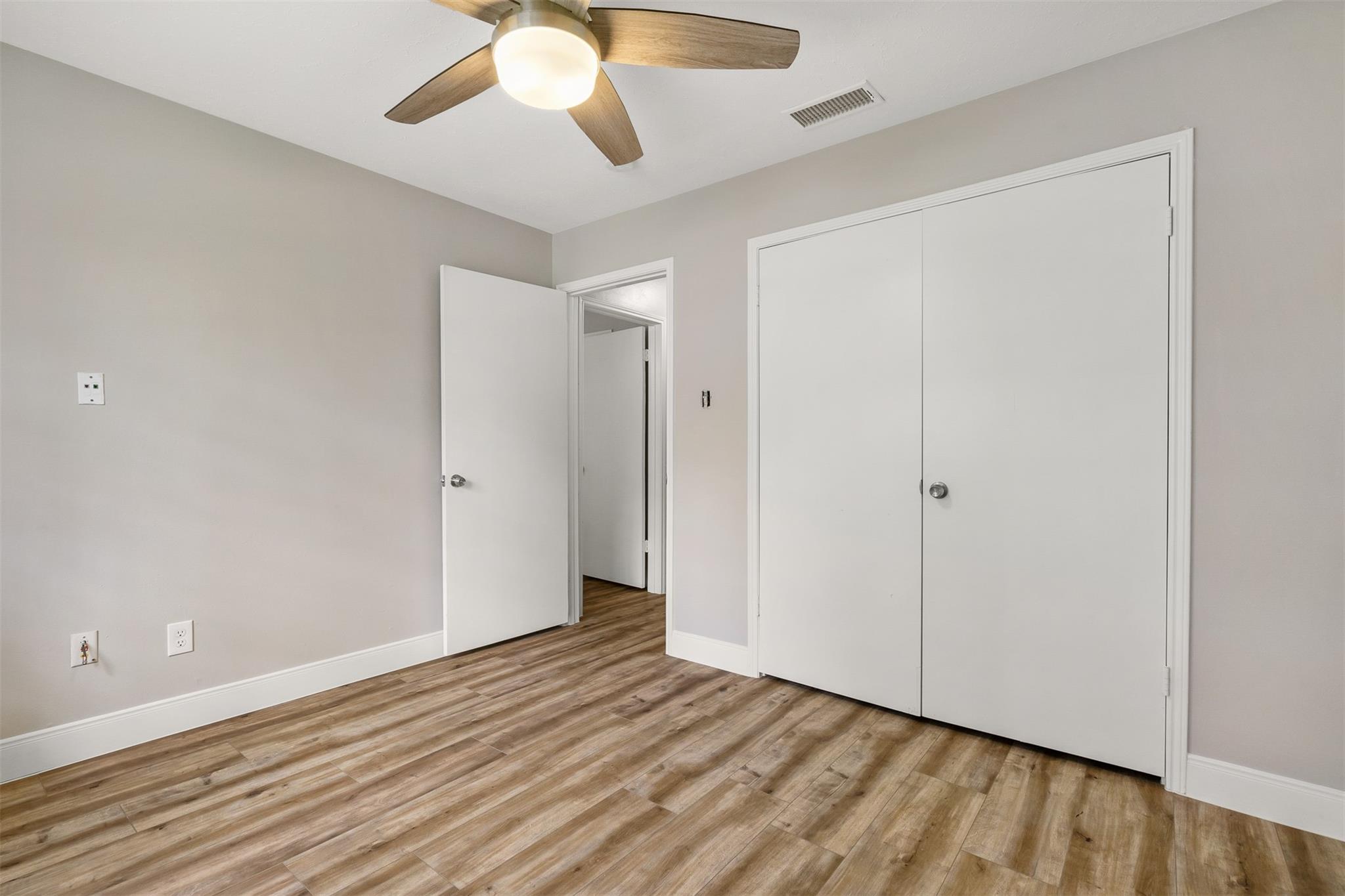 25519 Many Oak Drive