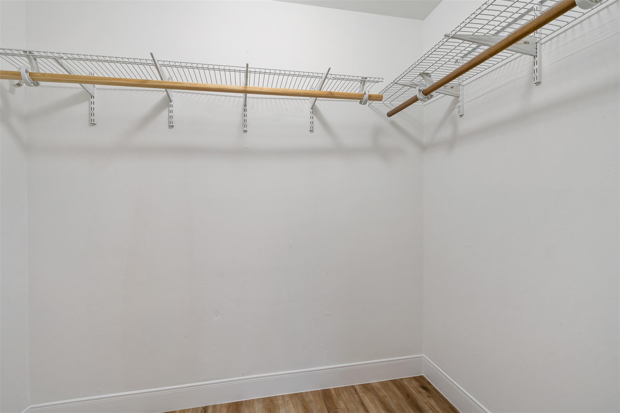 25519 Many Oak Drive