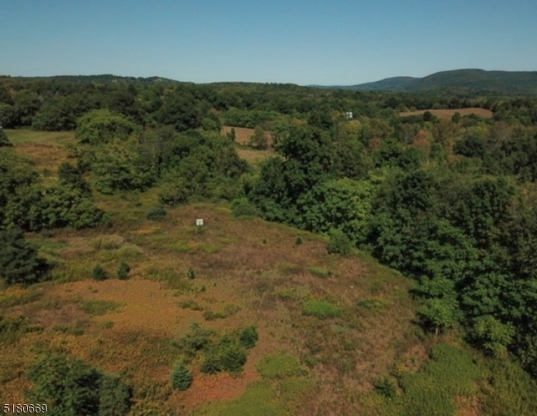 8 Flagstone Hill Rd