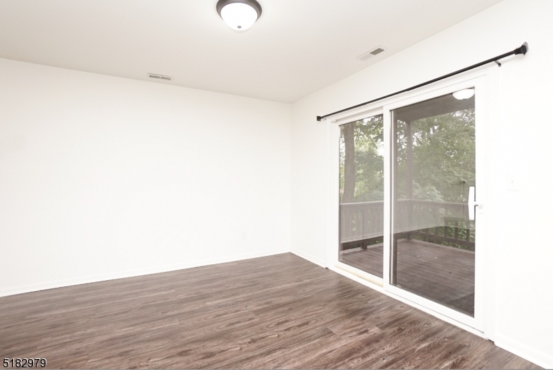 20 Augusta Dr Unit 1