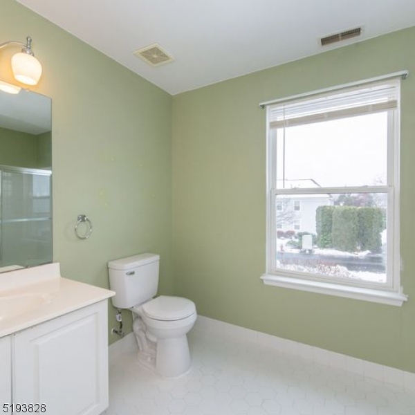 4 Eagles Nest Ln 4