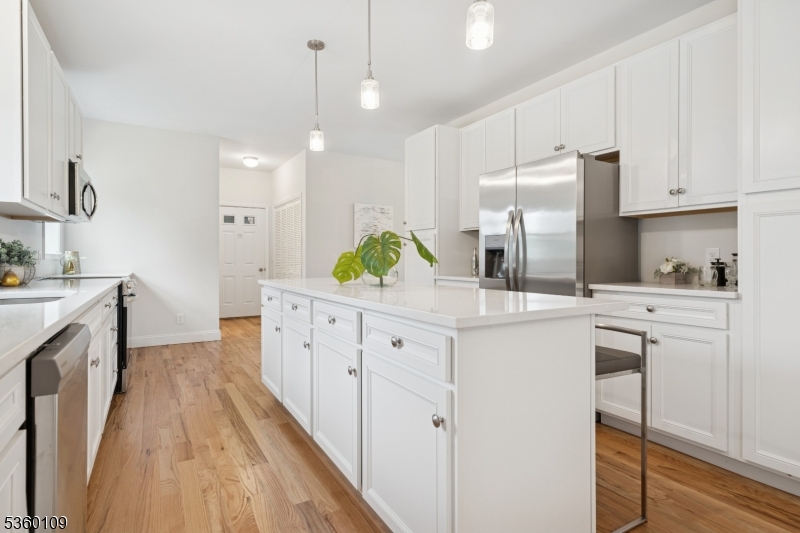 4 Sterling Dr
