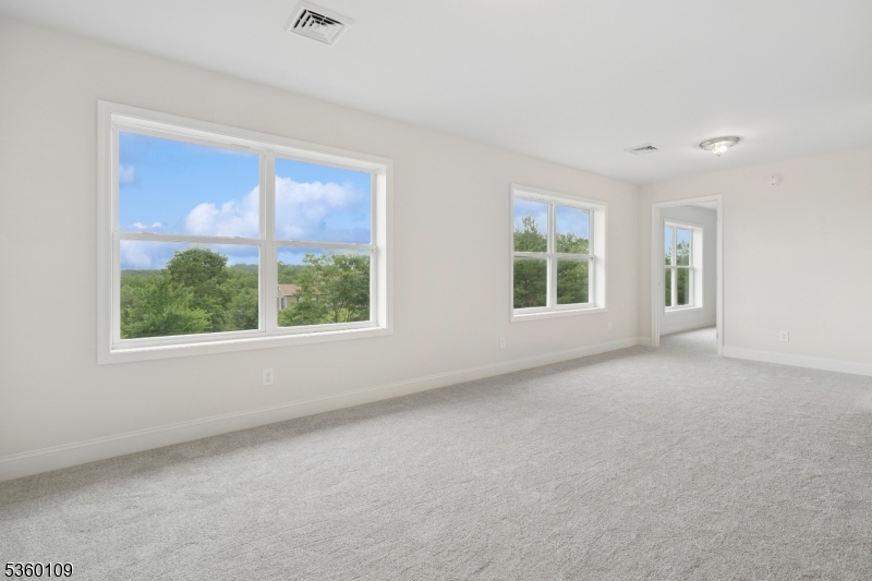 4 Sterling Dr