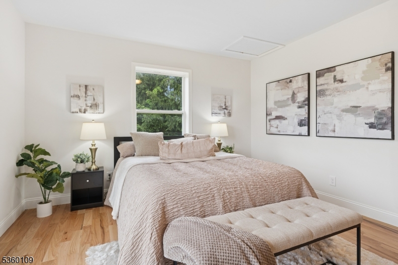 4 Sterling Dr