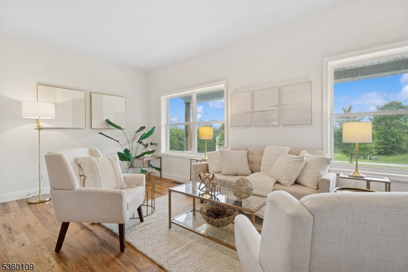 4 Sterling Dr