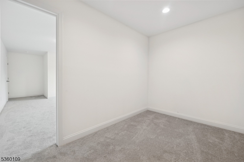 4 Sterling Dr