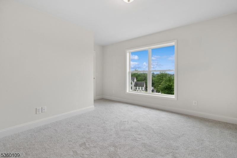 4 Sterling Dr