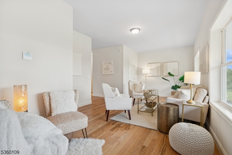4 Sterling Dr