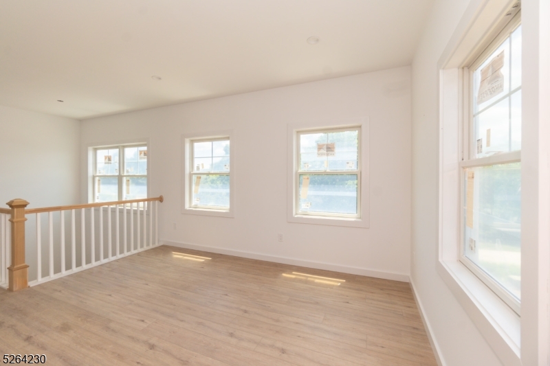 14 Sterling Dr