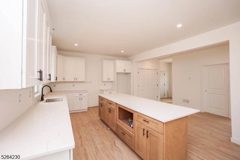 14 Sterling Dr