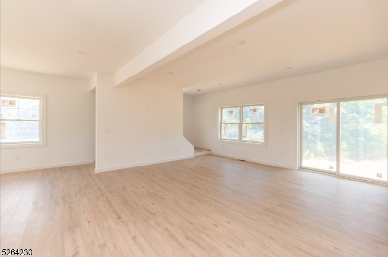 14 Sterling Dr
