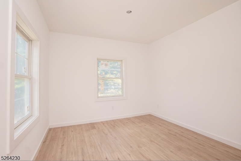 14 Sterling Dr