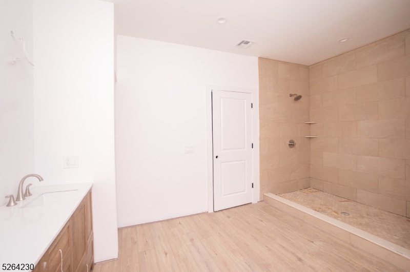 14 Sterling Dr