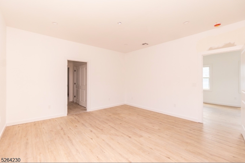 14 Sterling Dr