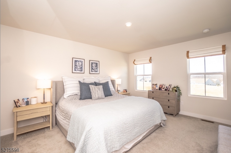 35 Lam Dr