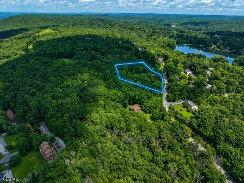 11 Hidden Valley Dr