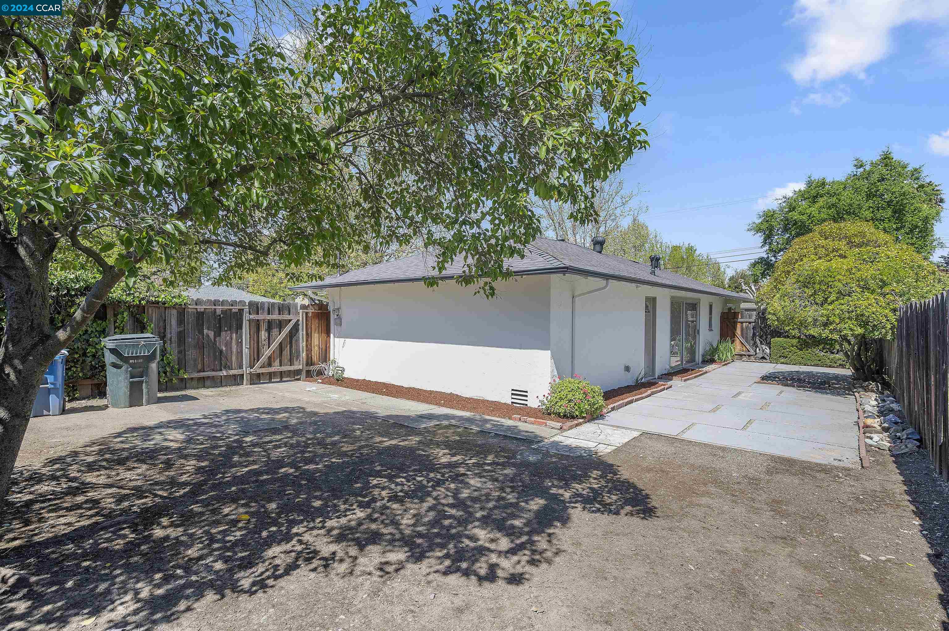 2049 Elinora Dr