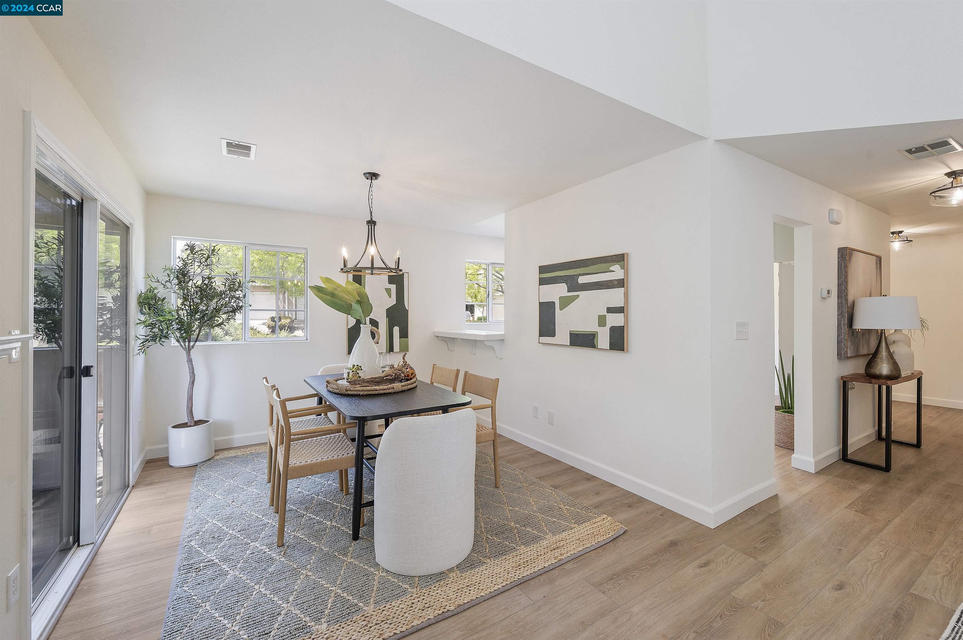 1026 Pinehurst Ct