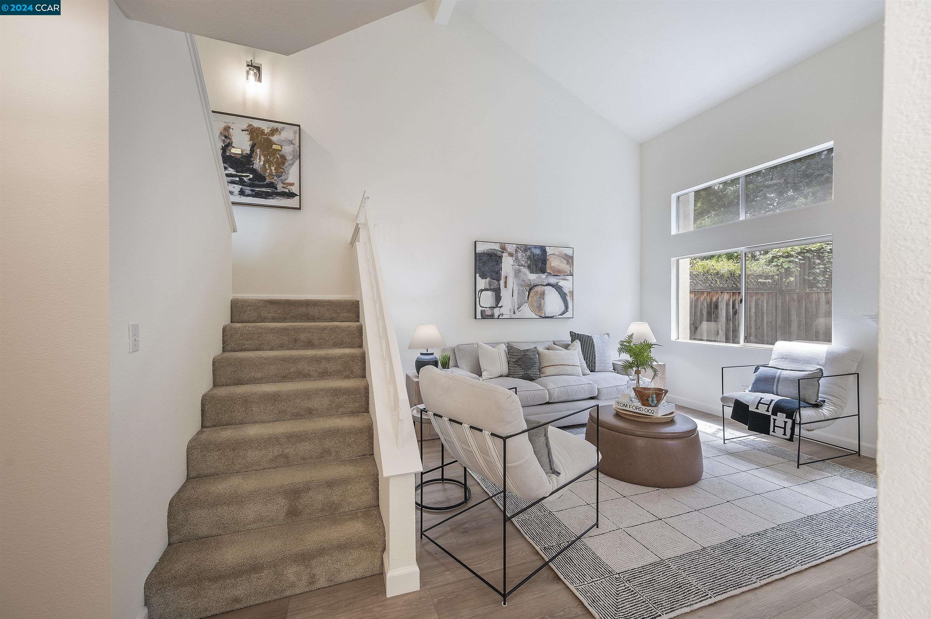 1026 Pinehurst Ct