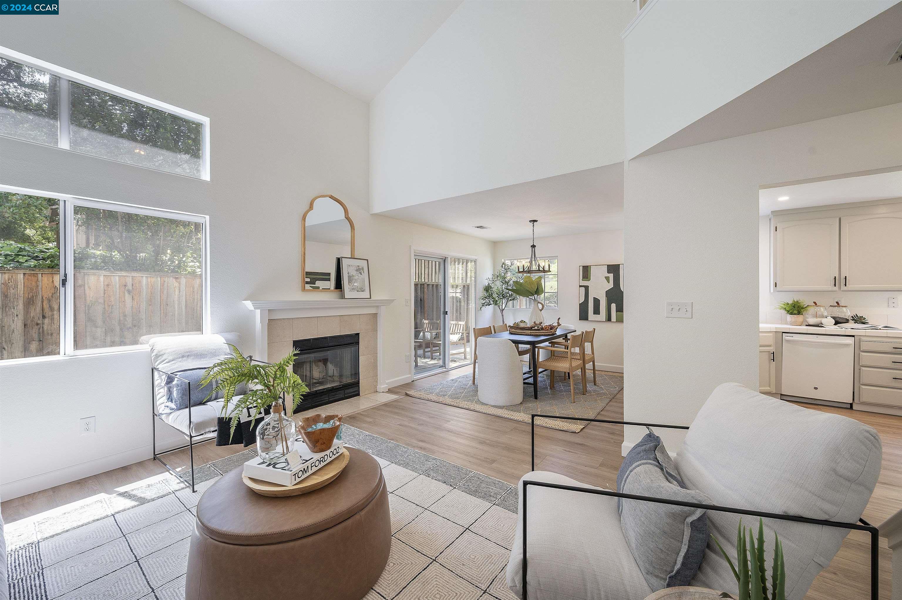 1026 Pinehurst Ct